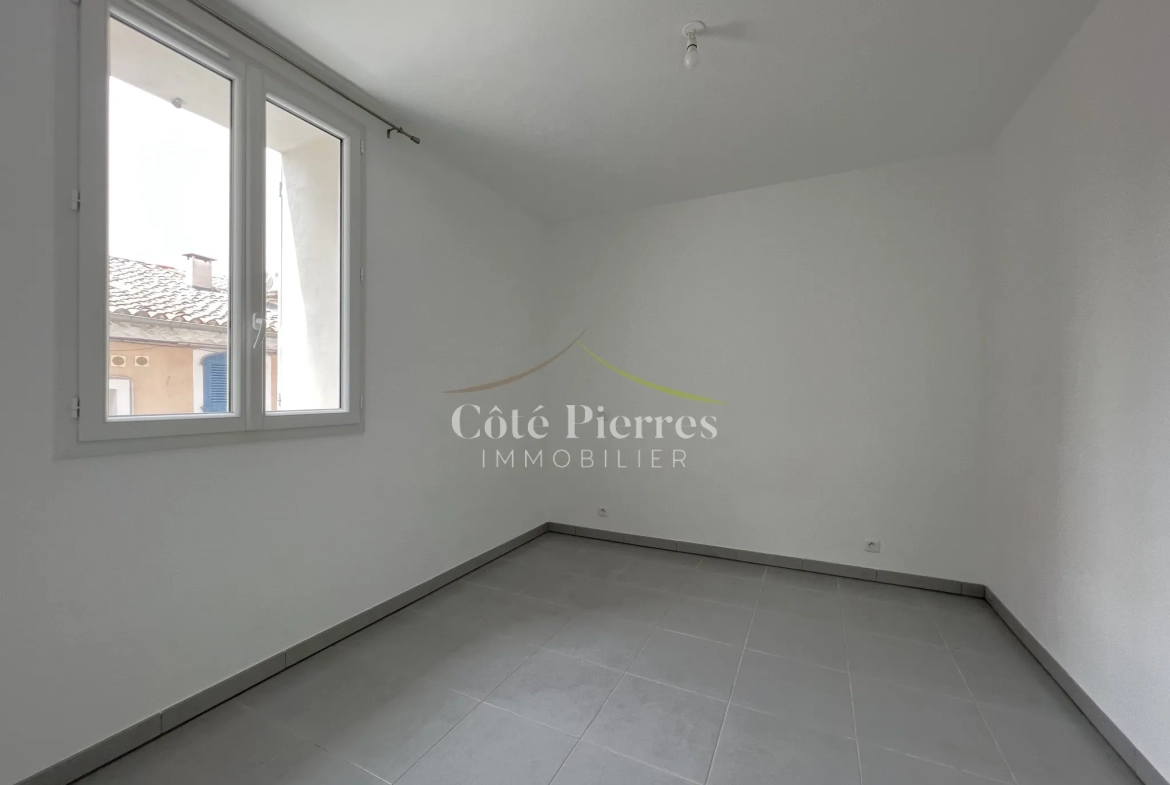 Appartement à Nîmes Jean Jaurès, proche Fontaine - P3 