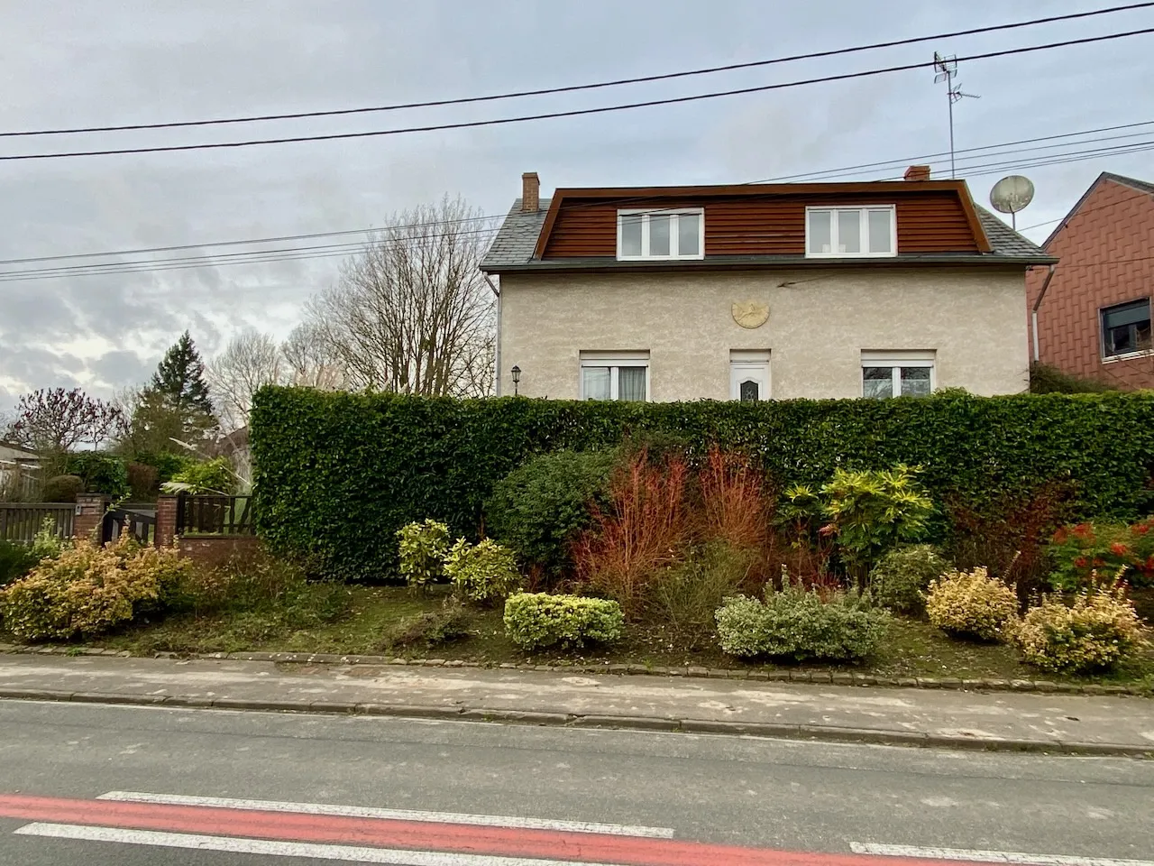 Propriété exceptionnelle avec maison en briques et pavillon individuel à Maubeuge 