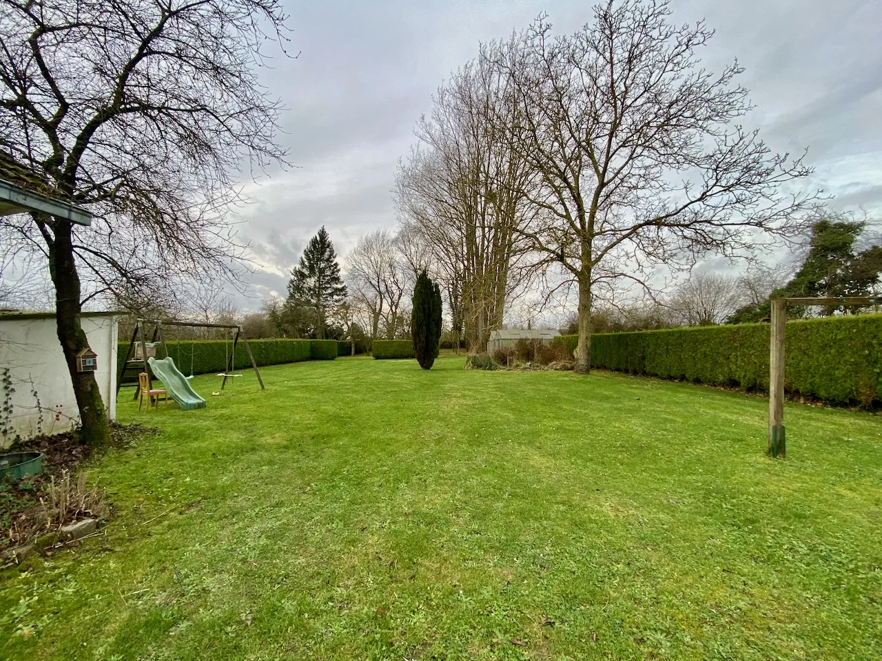 Propriété exceptionnelle avec maison en briques et pavillon individuel à Maubeuge 