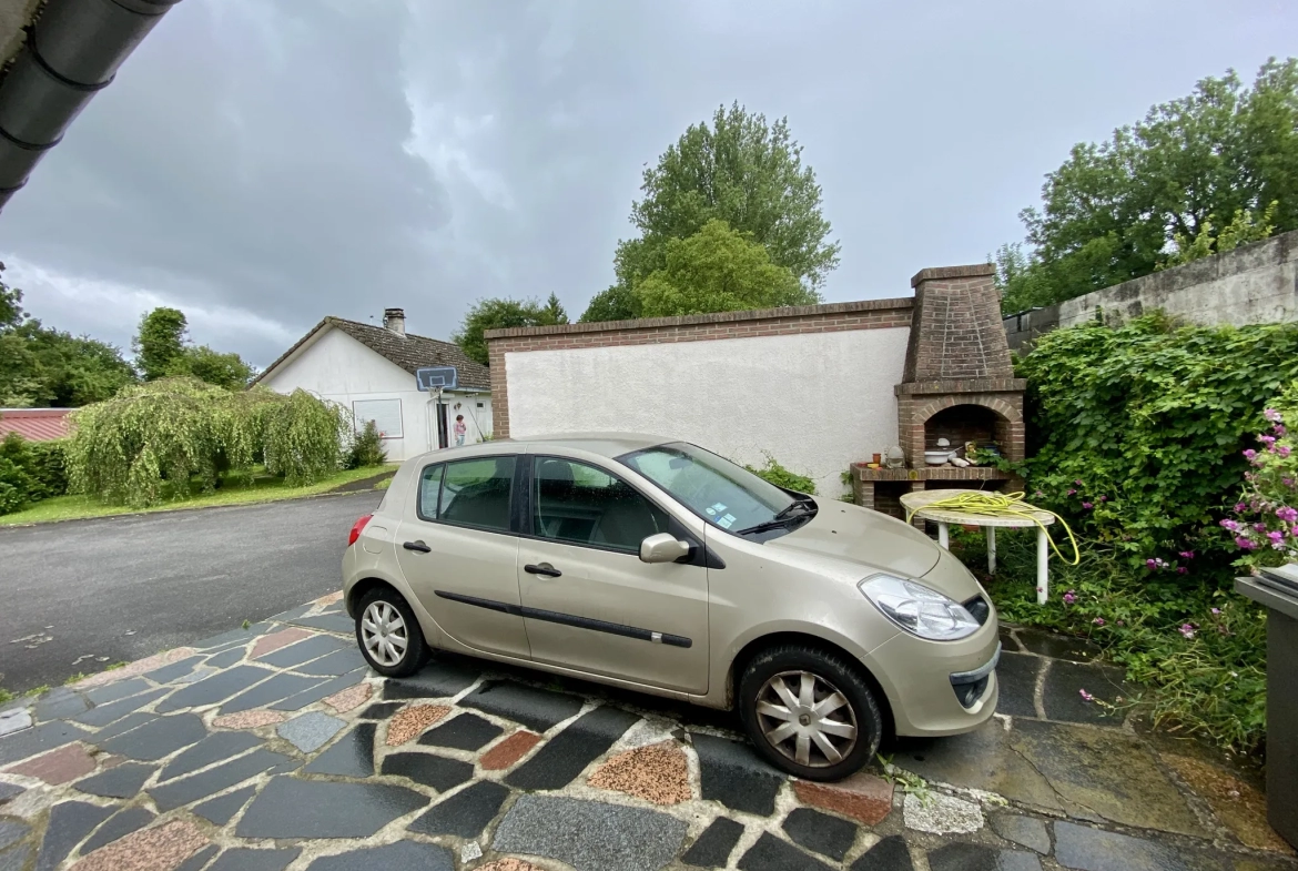 Propriété exceptionnelle avec maison en briques et pavillon individuel à Maubeuge 