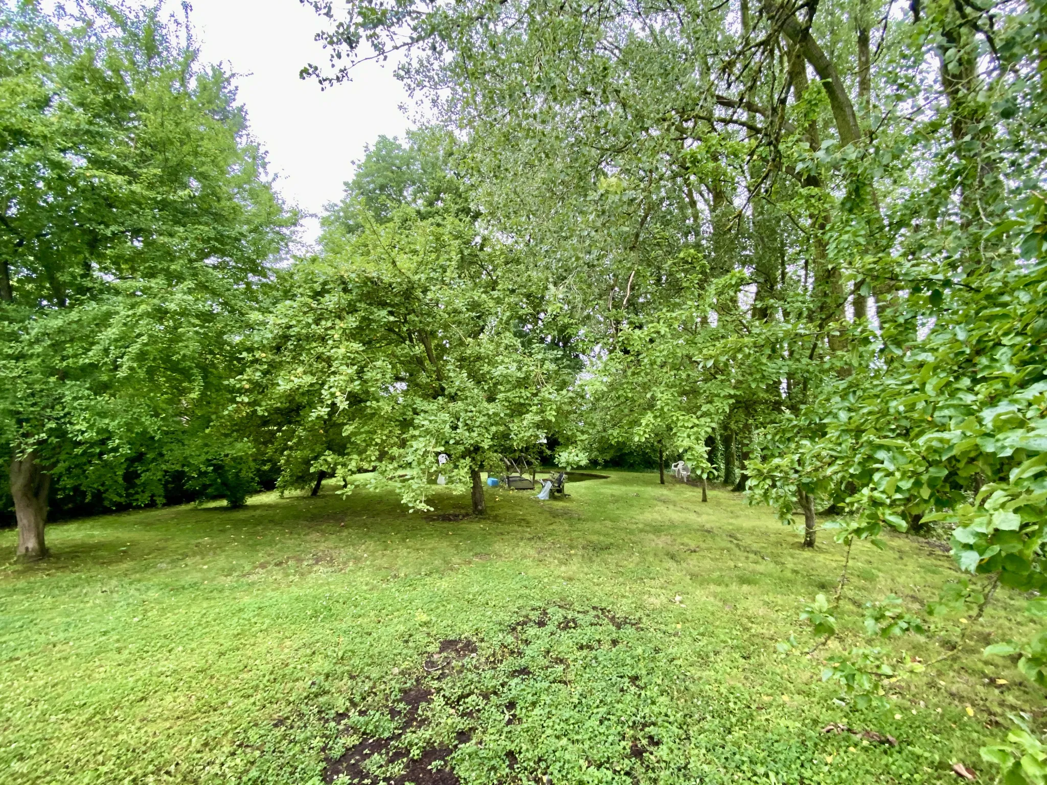 Propriété exceptionnelle avec maison en briques et pavillon individuel à Maubeuge 