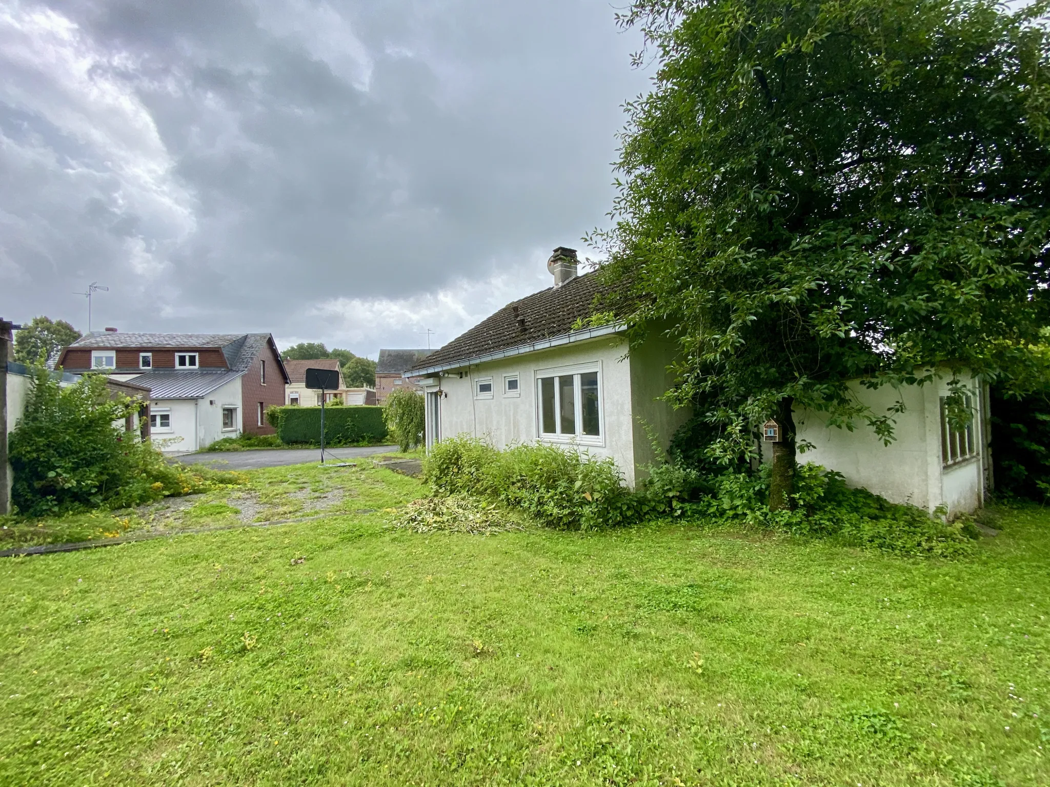 Propriété exceptionnelle avec maison en briques et pavillon individuel à Maubeuge 