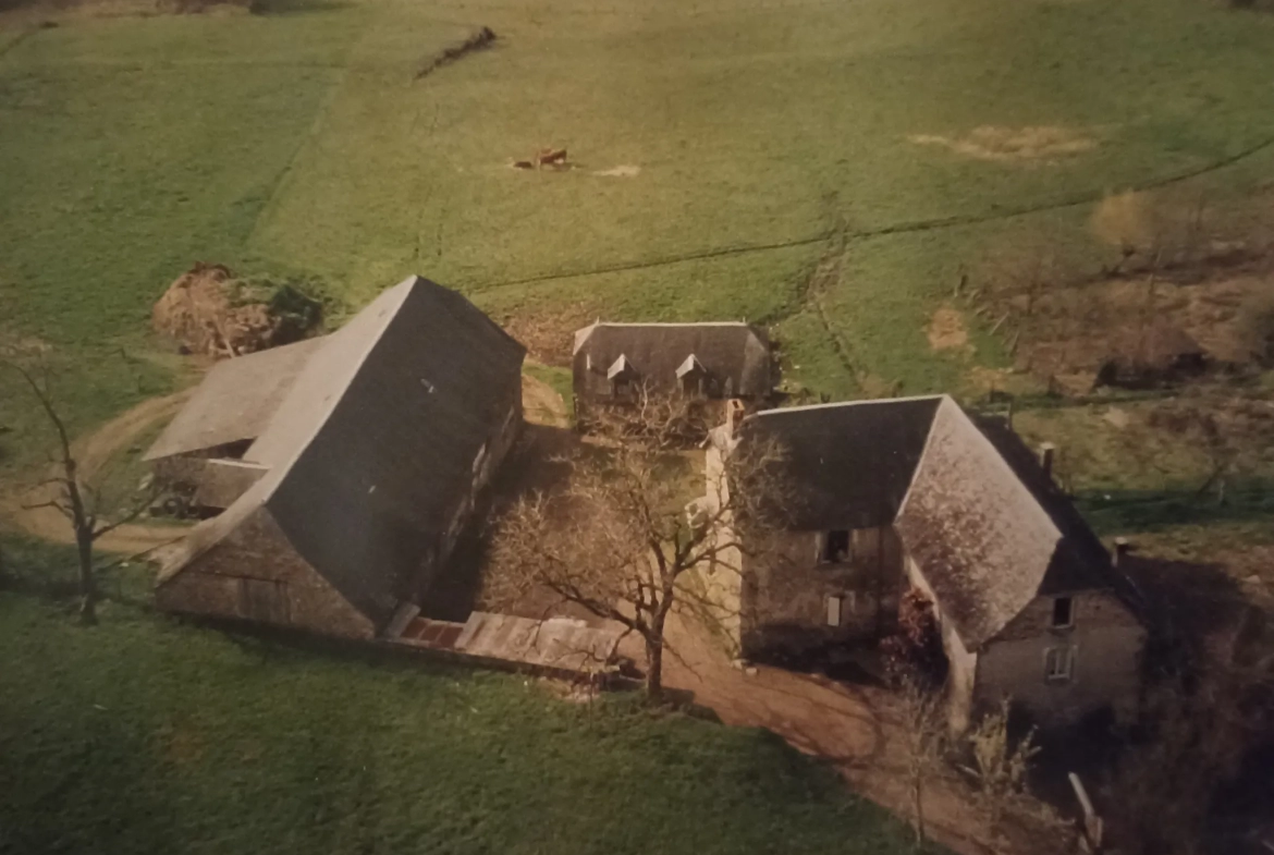 Corps de ferme à 10 minutes de Malemort 