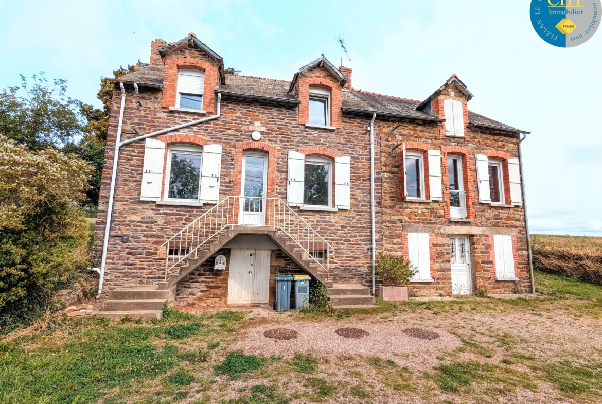 Maison individuelle en pierres à vendre à GUER 