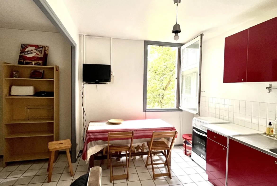 Grand Appartement Cergy Les Chateaux Saint Sylveres 