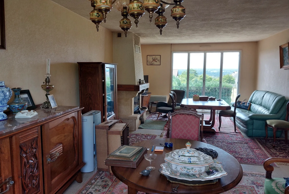 Maison avec vue sur le Puy-de-Dôme à Saint-Yorre 