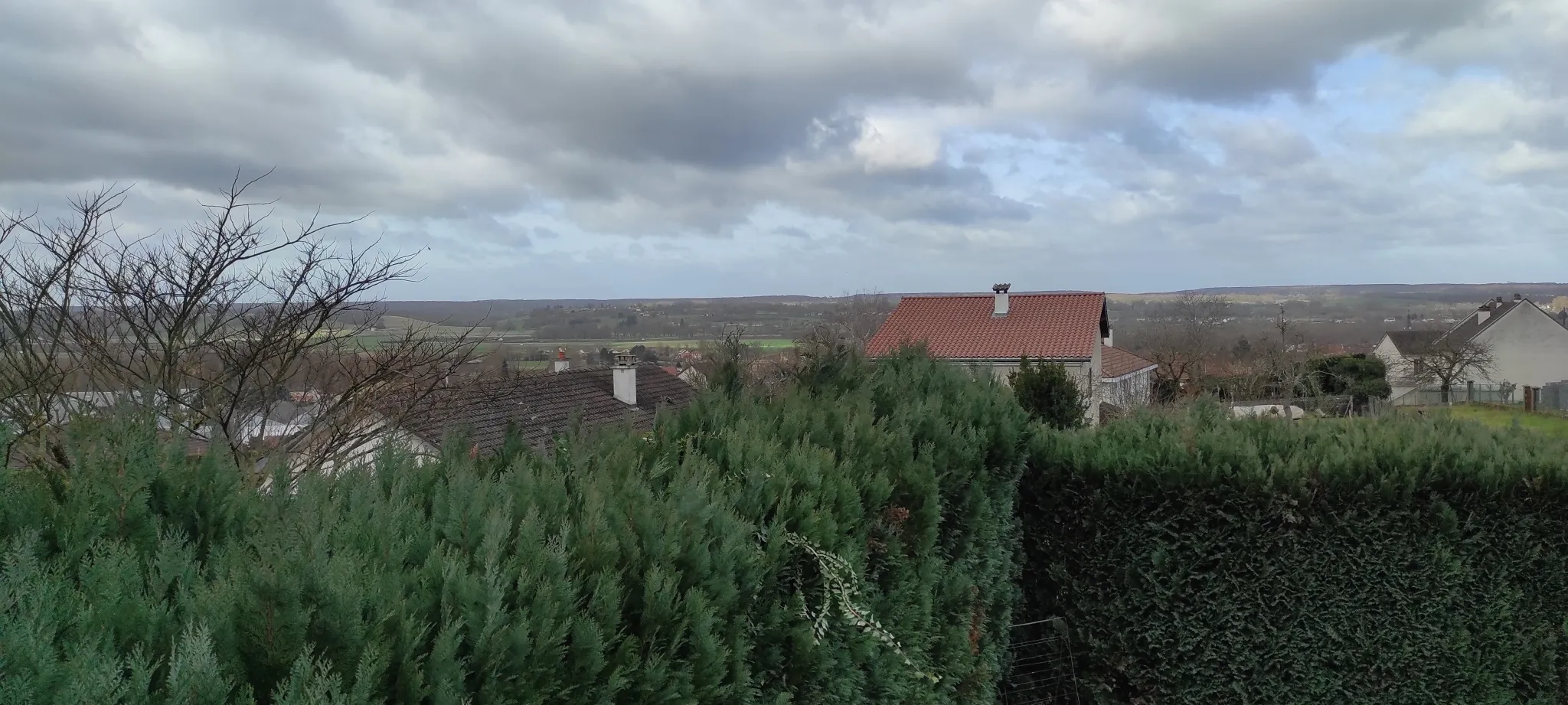 Maison avec vue sur le Puy-de-Dôme à Saint-Yorre 