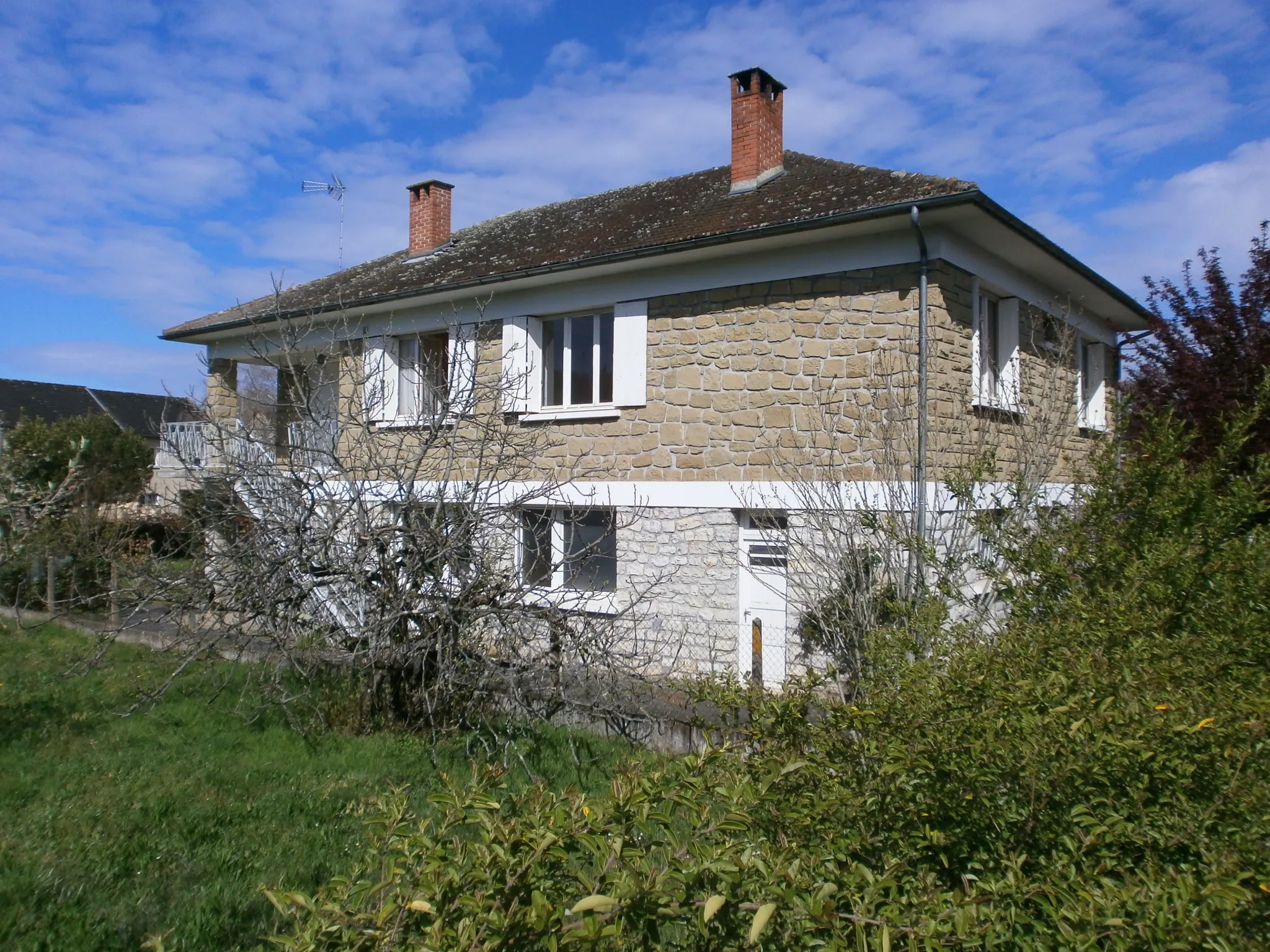 Magnifique Maison Individuelle avec garage et jardin 