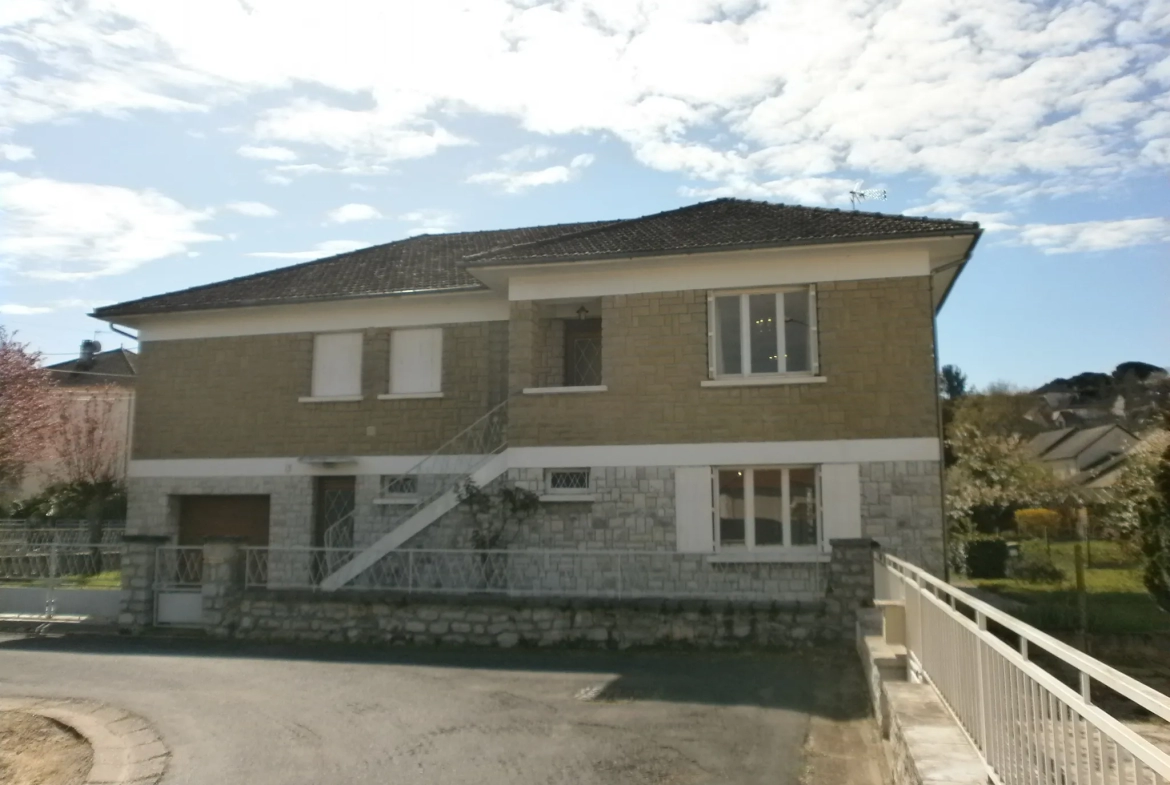 Magnifique Maison Individuelle avec garage et jardin 