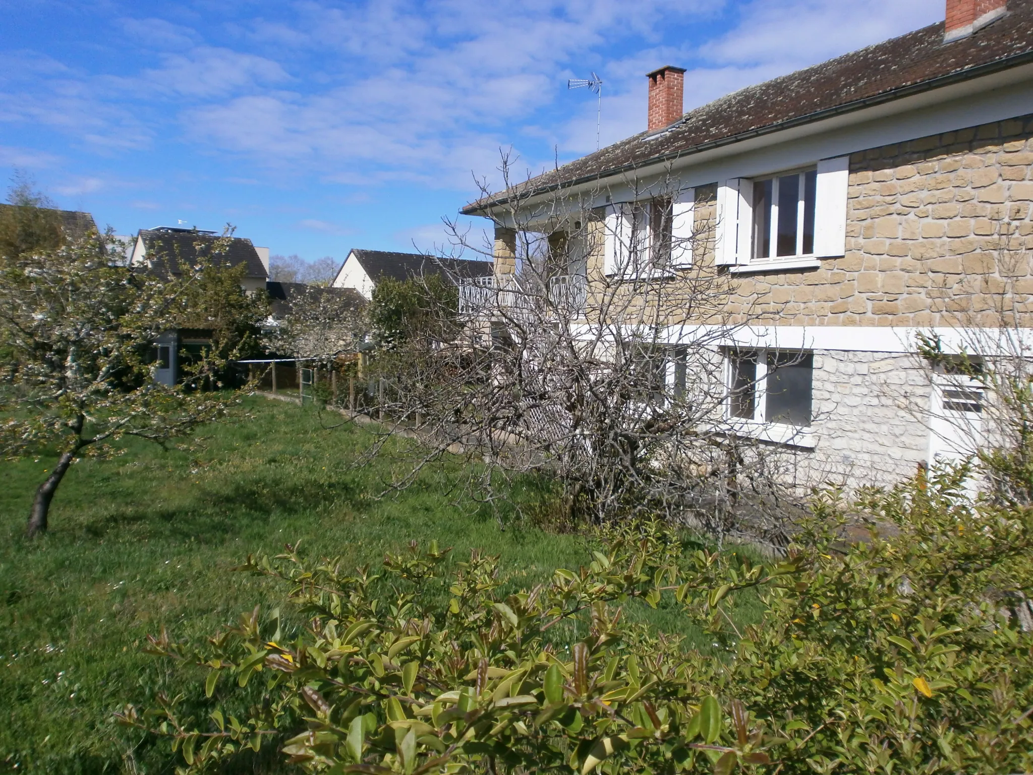 Magnifique Maison Individuelle avec garage et jardin 