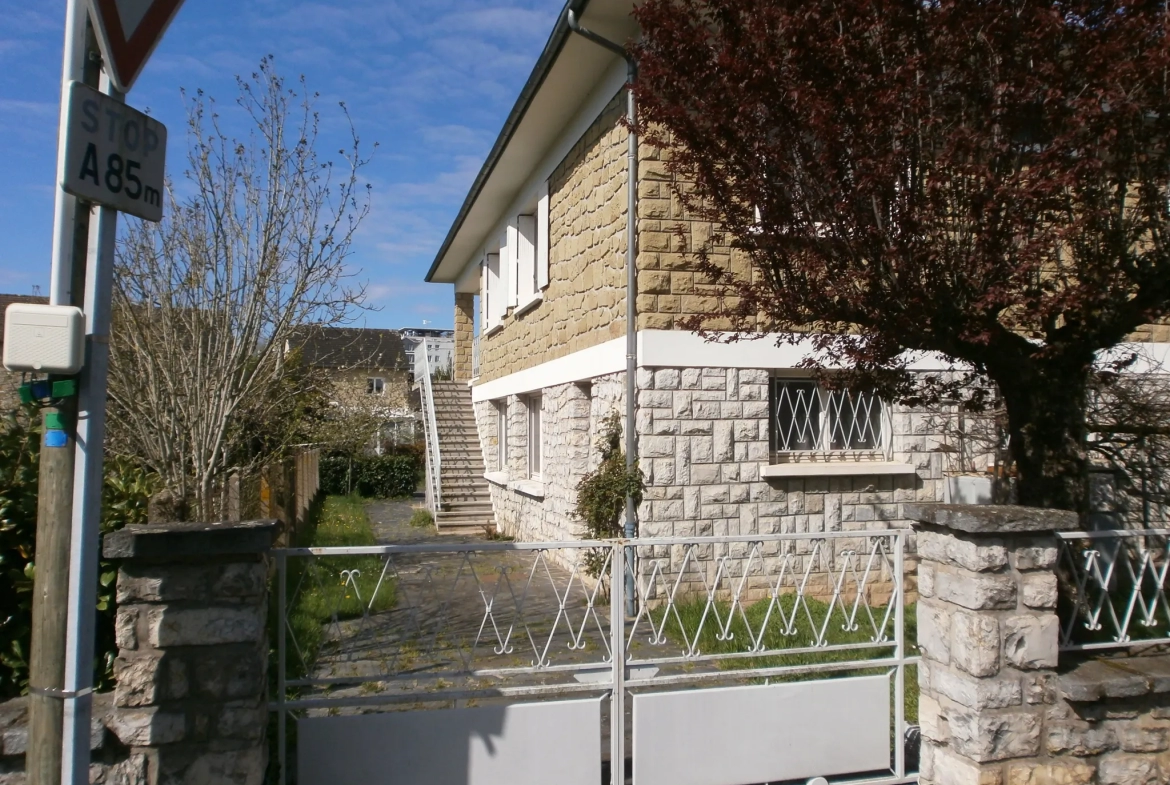 Magnifique Maison Individuelle avec garage et jardin 