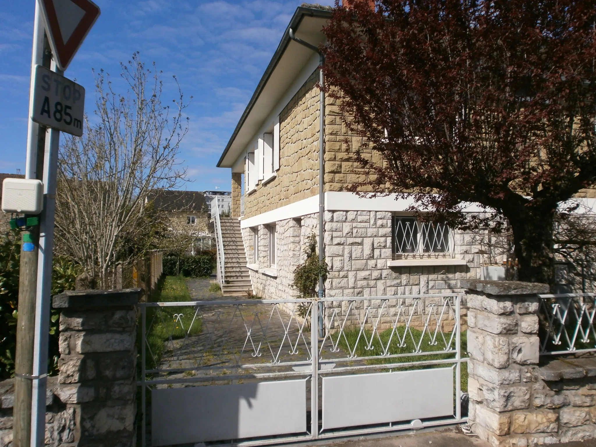 Magnifique Maison Individuelle avec garage et jardin 