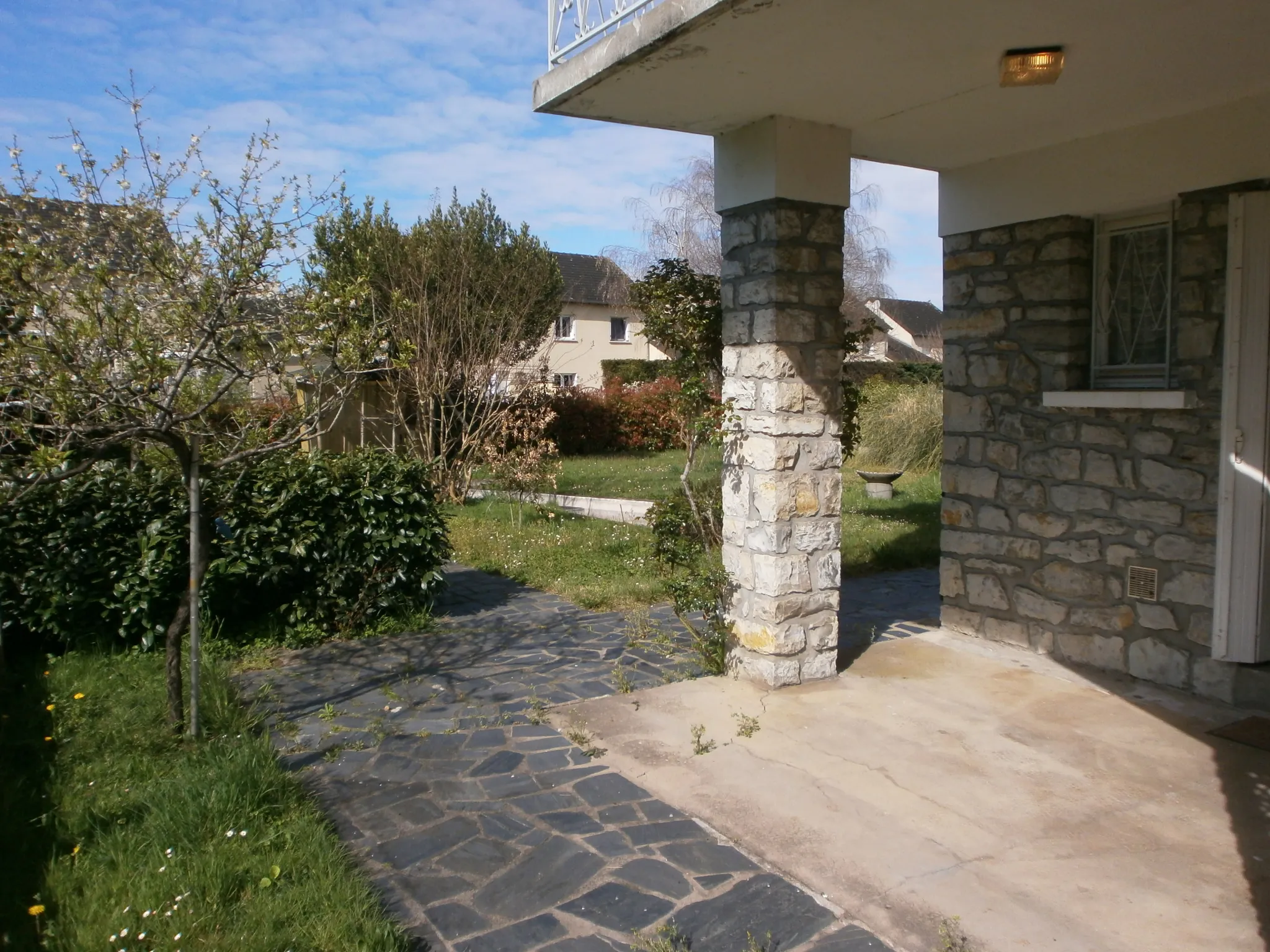 Magnifique Maison Individuelle avec garage et jardin 