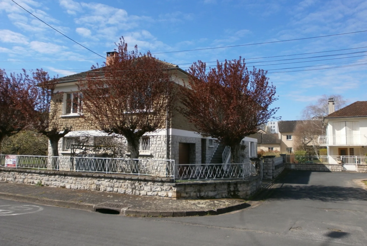 Magnifique Maison Individuelle avec garage et jardin 