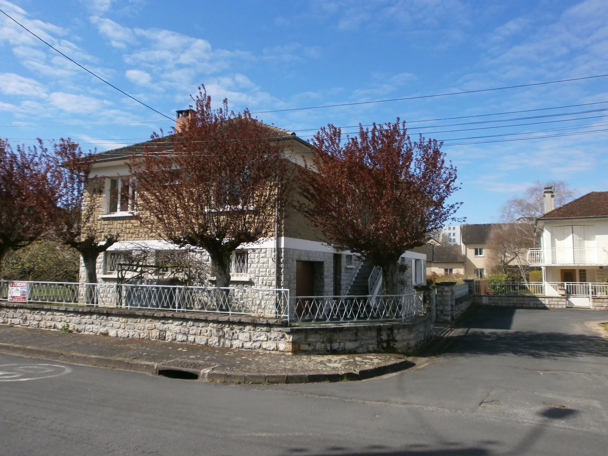 Magnifique Maison Individuelle avec garage et jardin 