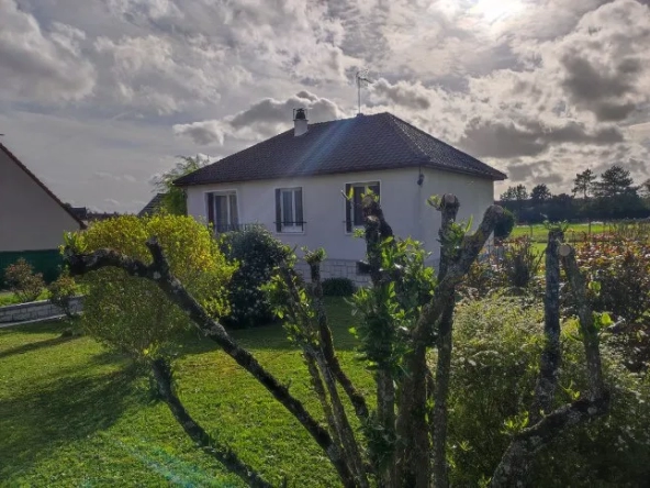 Maison de maçon avec terrain divisible et constructible à Dourdan