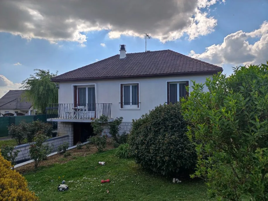 Maison de maçon avec terrain divisible et constructible à Dourdan 