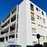 Appartement de type 2 avec cave et nombreux parkings communs