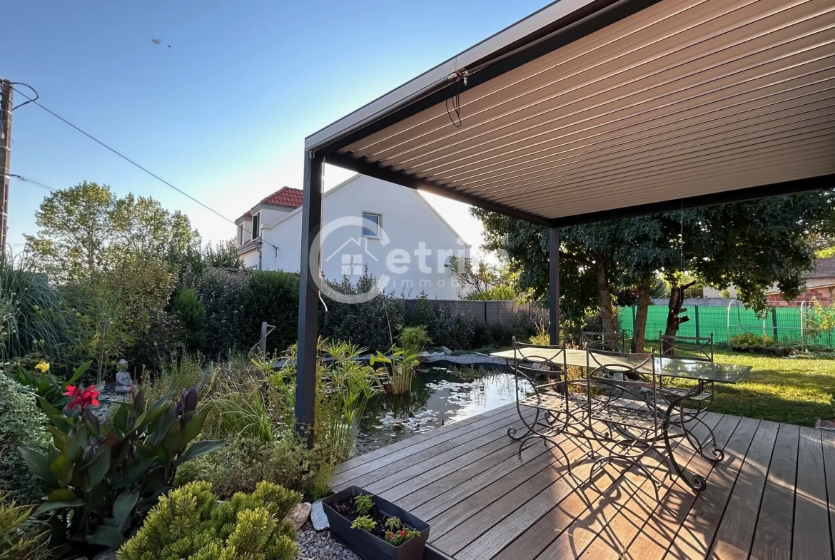 Maison contemporaine de plain-pied à Lezoux avec jardin et garage 