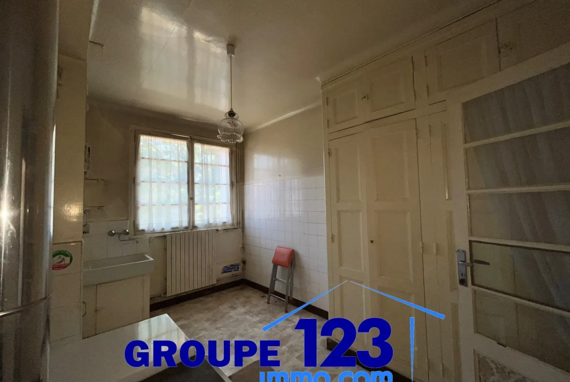 Appartement T4 de 95 m2 à Auxerre - Quartier Saint-Julien/Saint-Amâtre 