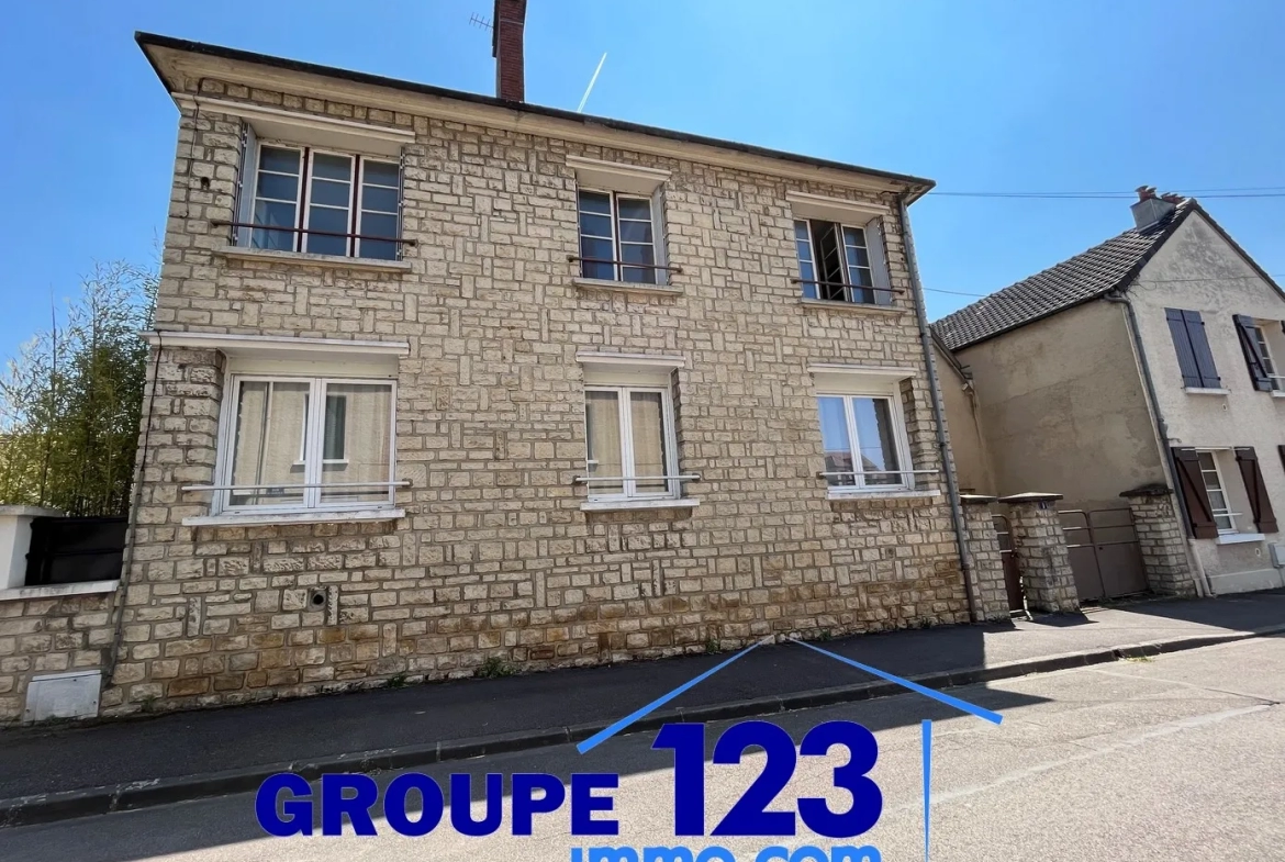 Appartement T4 de 95 m2 à Auxerre - Quartier Saint-Julien/Saint-Amâtre 