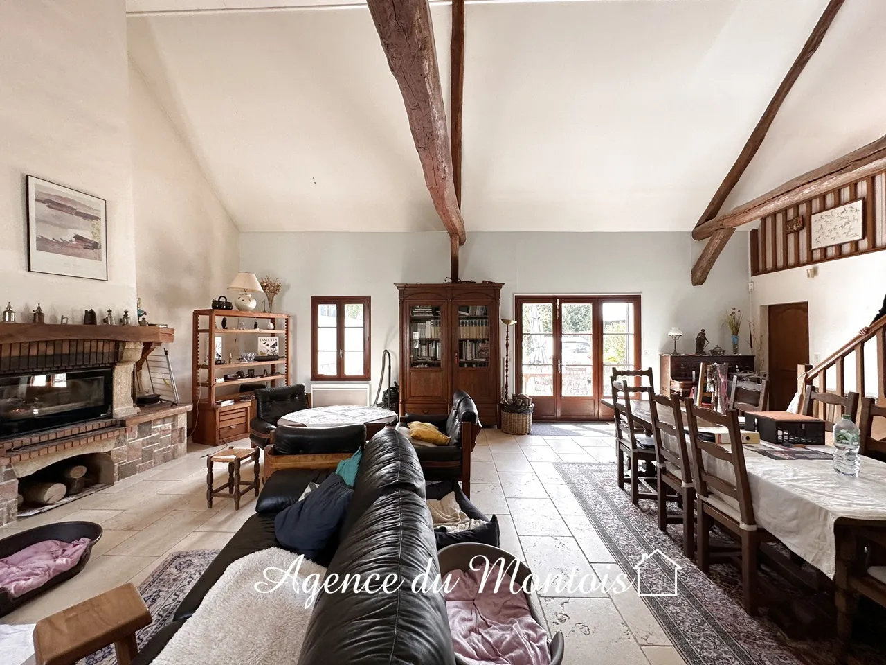 Charming Briarde Farmhouse in Bray Sur Seine 