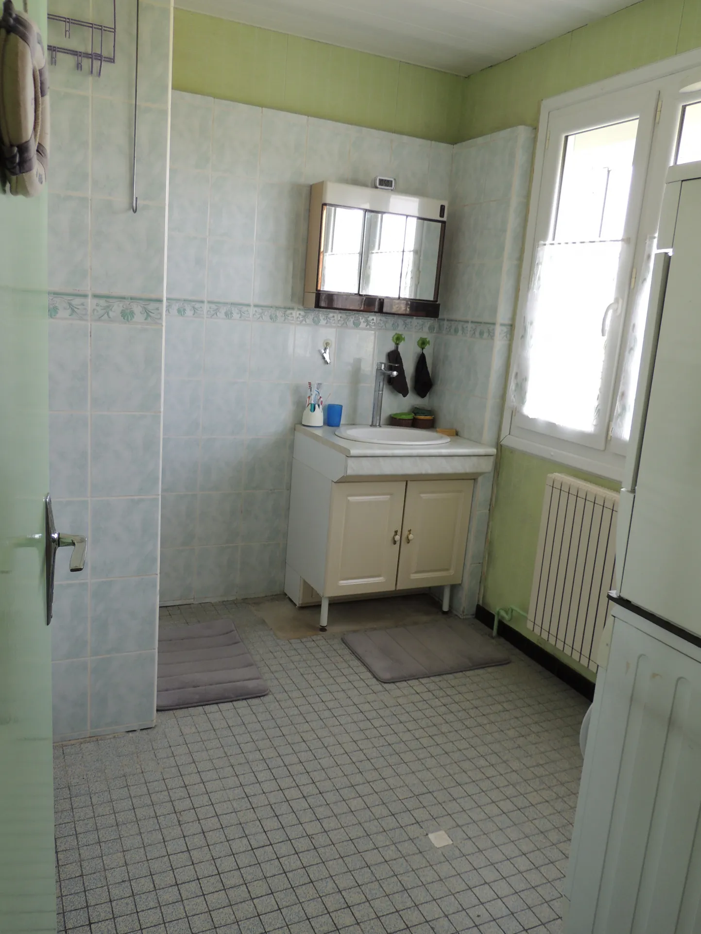 Houdan 10 mn / Charmante maison proche N12 et gare / 4 chambres 