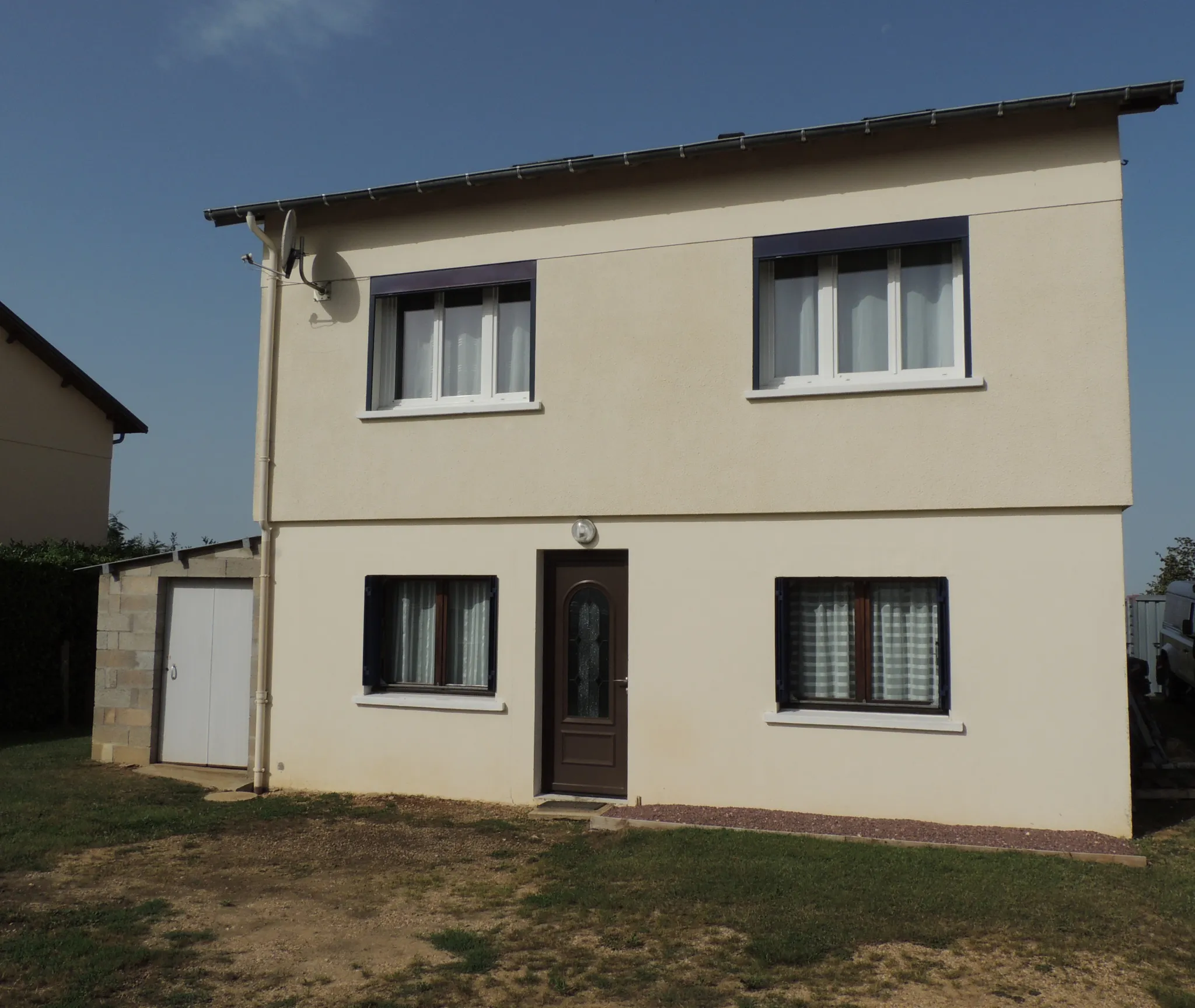 Houdan 10 mn / Charmante maison proche N12 et gare / 4 chambres 