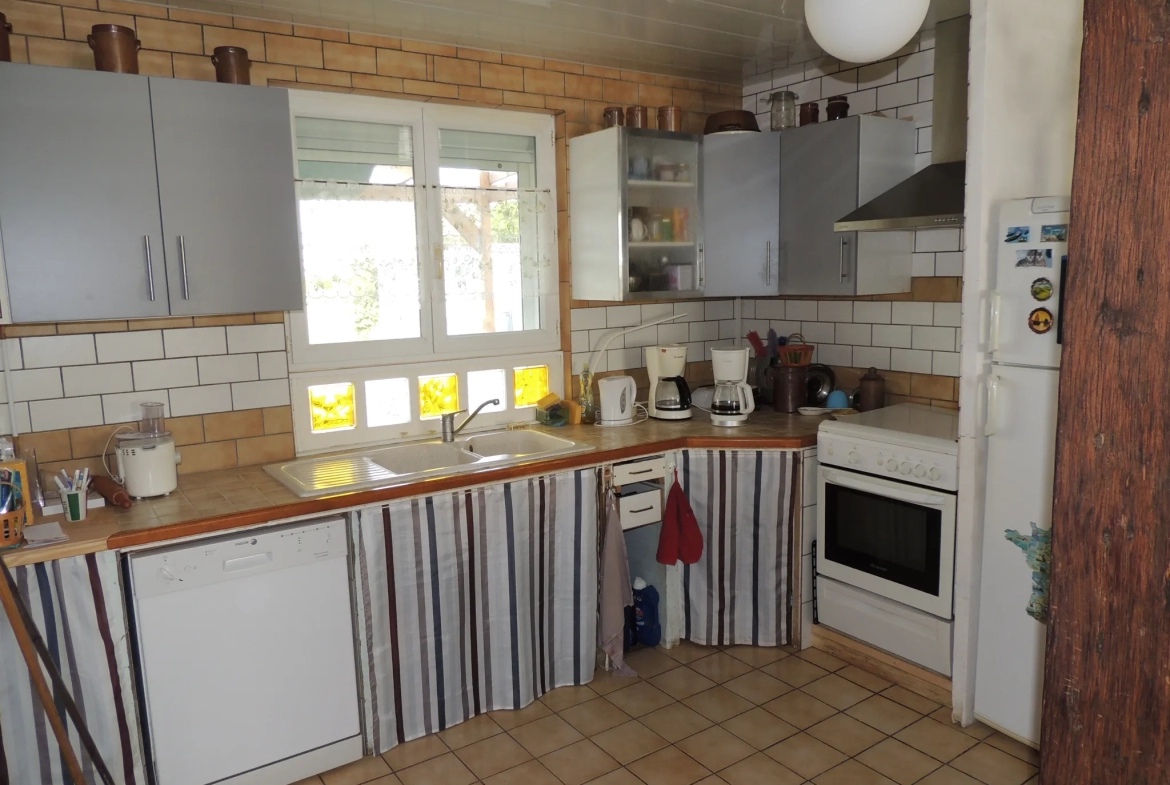 Houdan 10 mn / Charmante maison proche N12 et gare / 4 chambres 