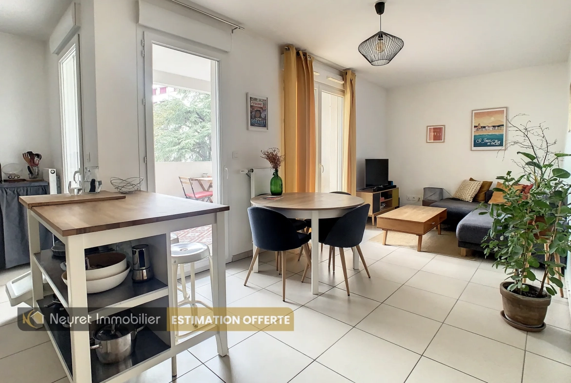 Appartement T3 LOUE avec balcon et garage à Lyon 7 Jean Mace 