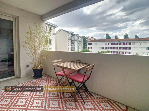 Appartement T3 LOUE avec balcon et garage à Lyon 7 Jean Mace