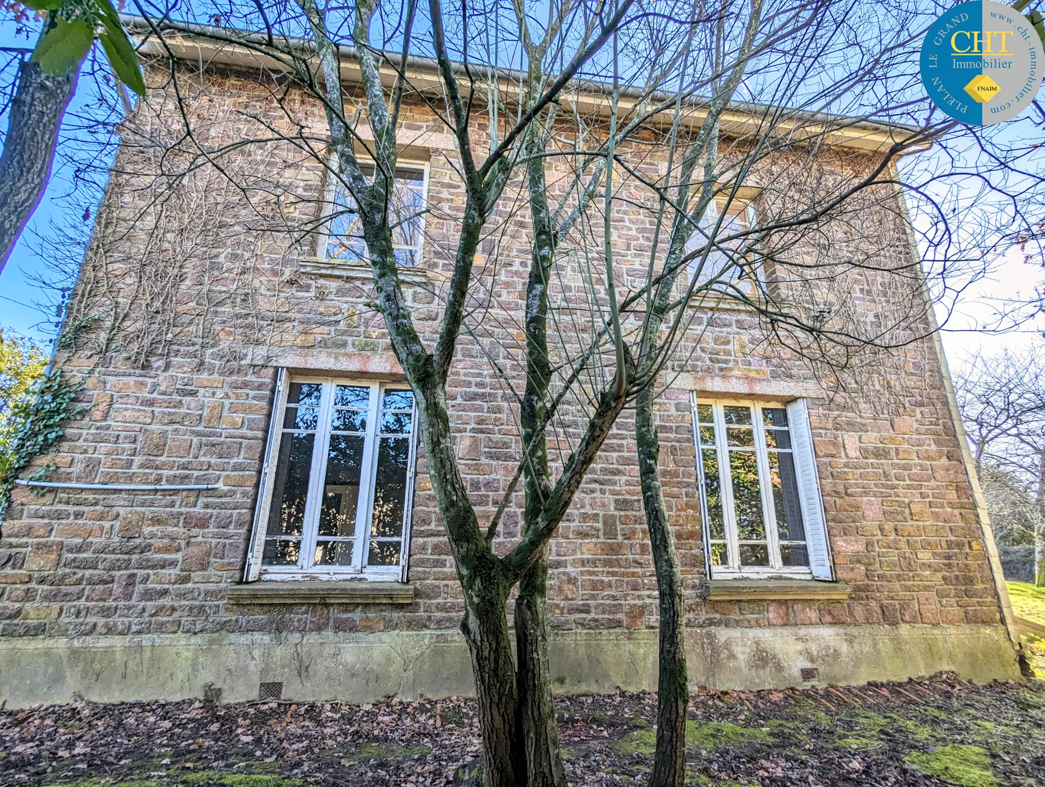 Maison en pierres à rénover à PLELAN LE GRAND 