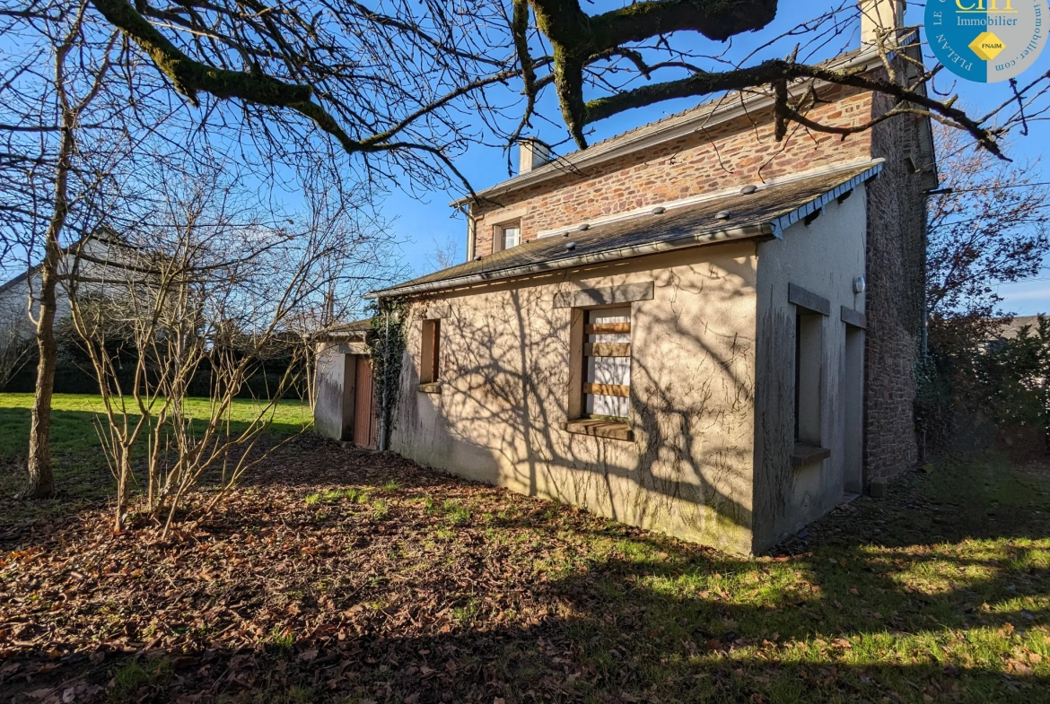 Maison en pierres à rénover à PLELAN LE GRAND 