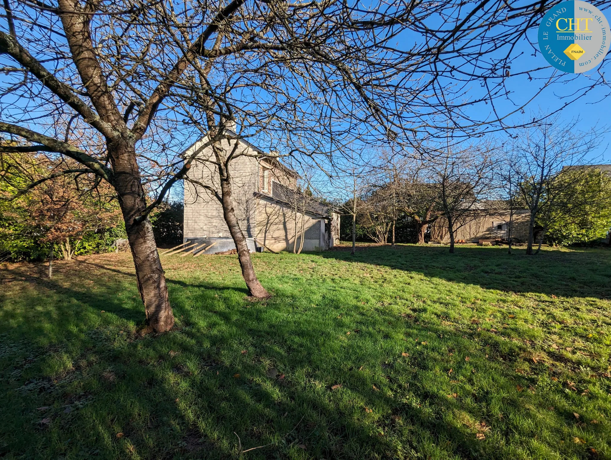 Maison en pierres à rénover à PLELAN LE GRAND 