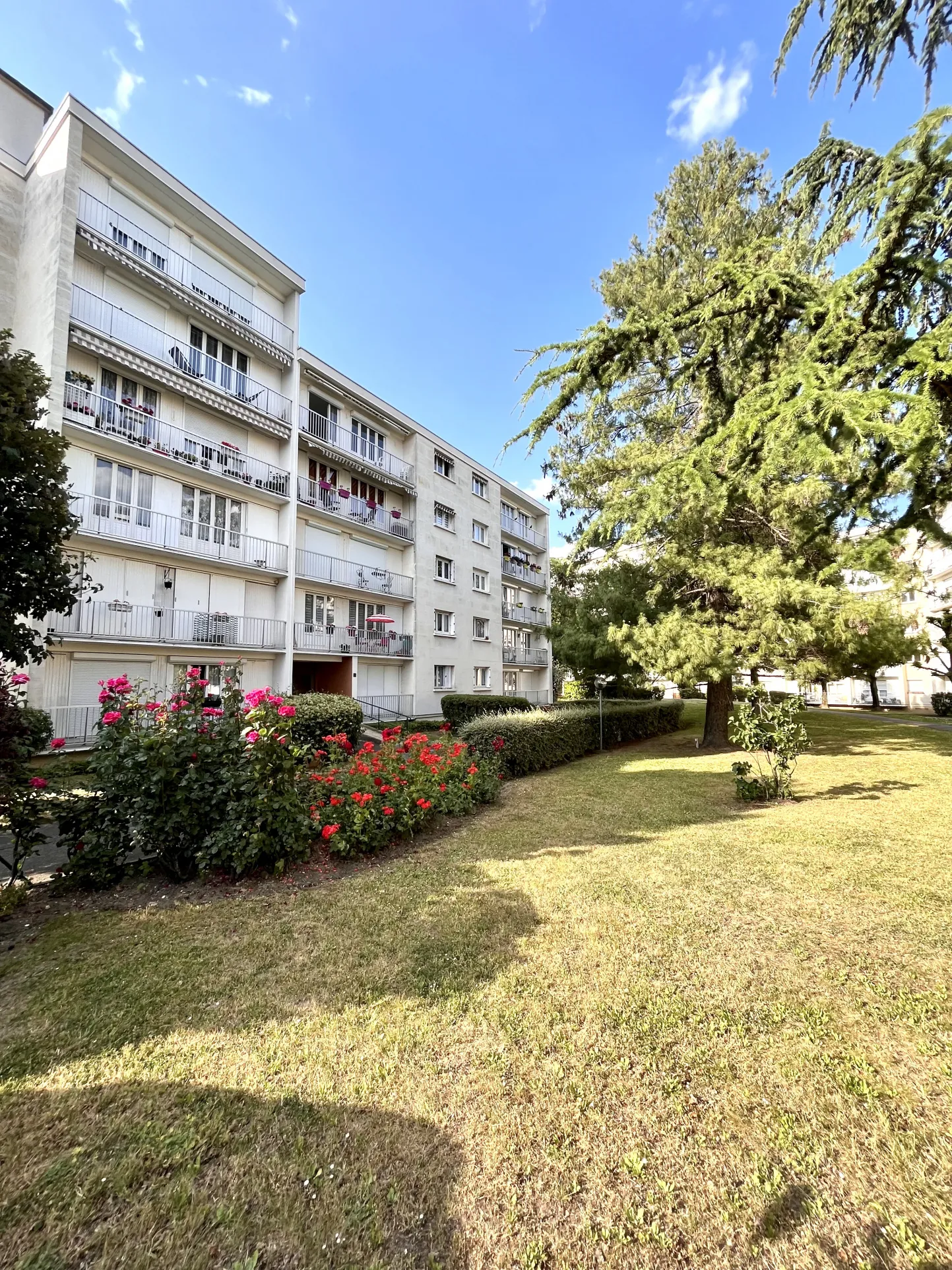 Appartement F4 78,59 m2 Rosny Sous Bois 