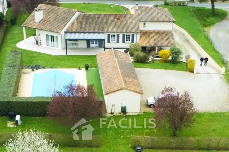 Magnifique Propriété - 5 pièces - 160m2 - Mauprevoir 