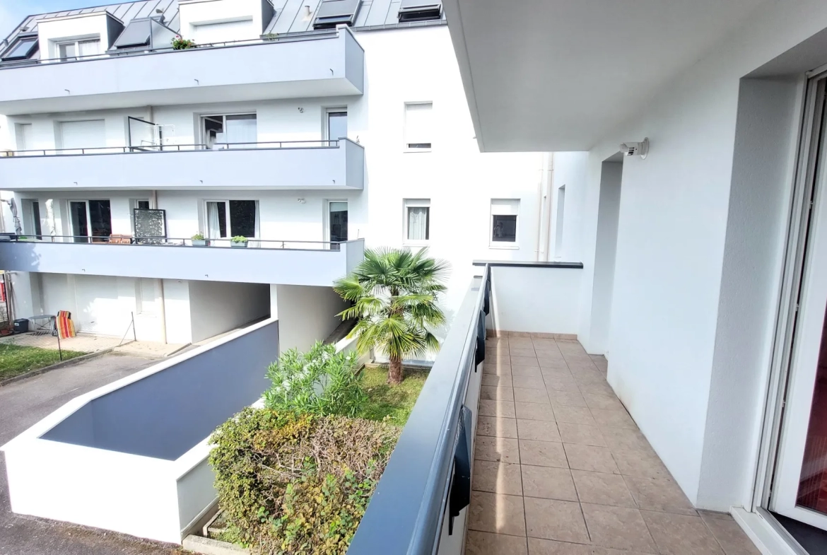 Appartement T3 avec garage et balcon exposé Sud-Ouest 