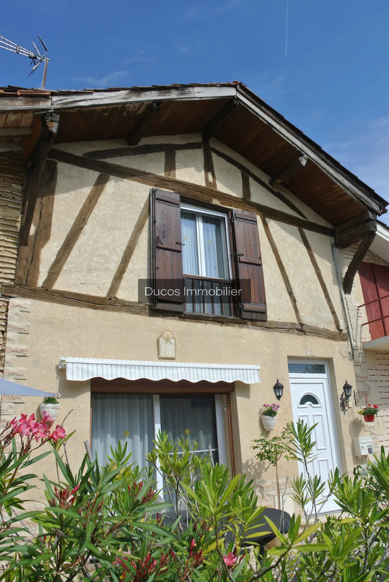 Maison de village avec 4 chambres et 2 salles d'eau 