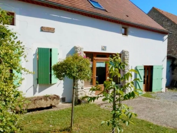 Charmante maison de 158.25m2 avec vue dégagée sur la campagne à Charroux