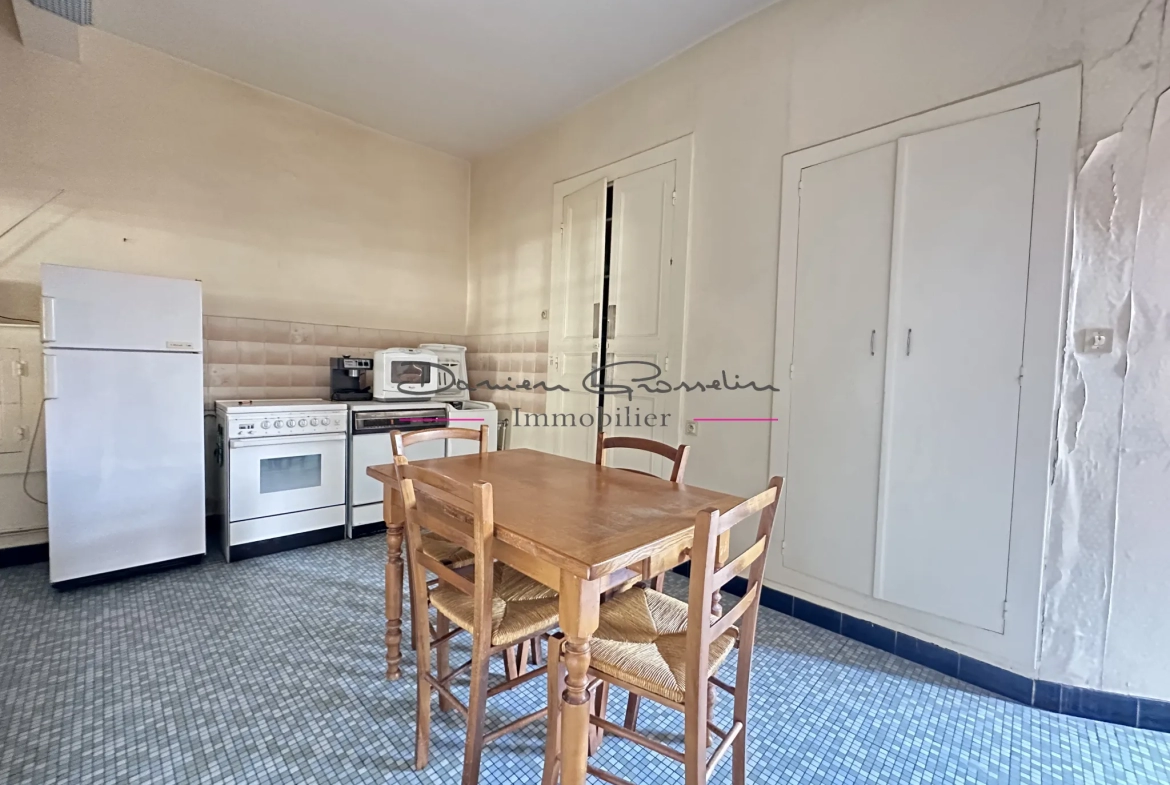 Exclusivité - Maisons - 3 chambres - Cour - Garage - 1 Appartement - 42540 