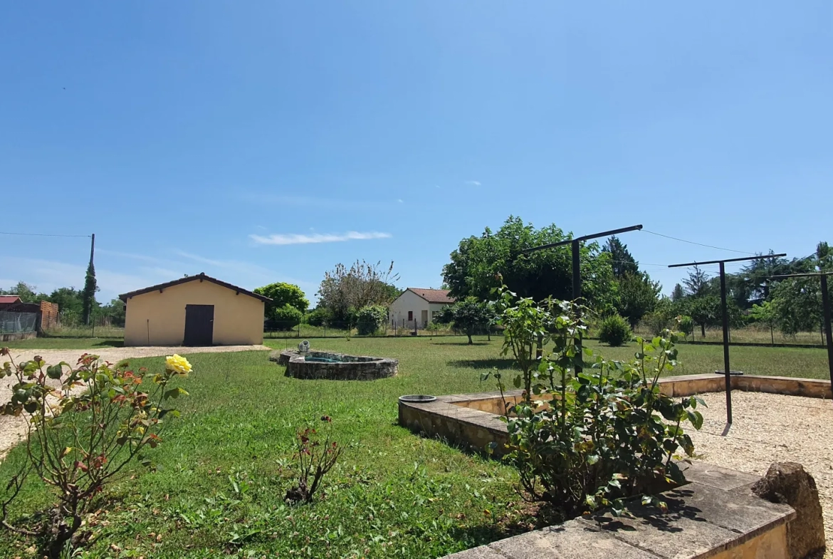 Charmante villa à Montayral avec jardin paysagé et garage attenant 