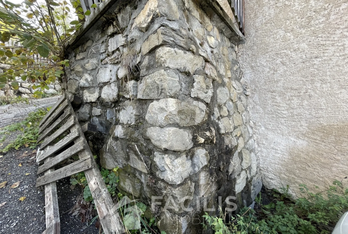 Maisonnette de village à rénover - Les Méans, Réallon 