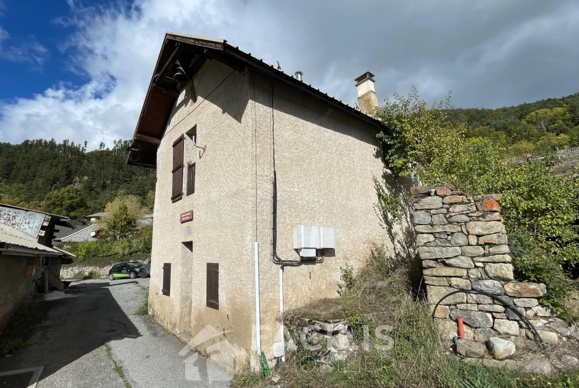 Maisonnette de village à rénover - Les Méans, Réallon 