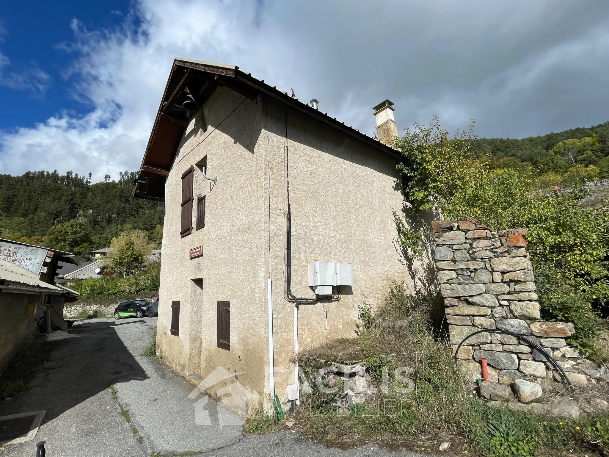 Maisonnette de village à rénover - Les Méans, Réallon 