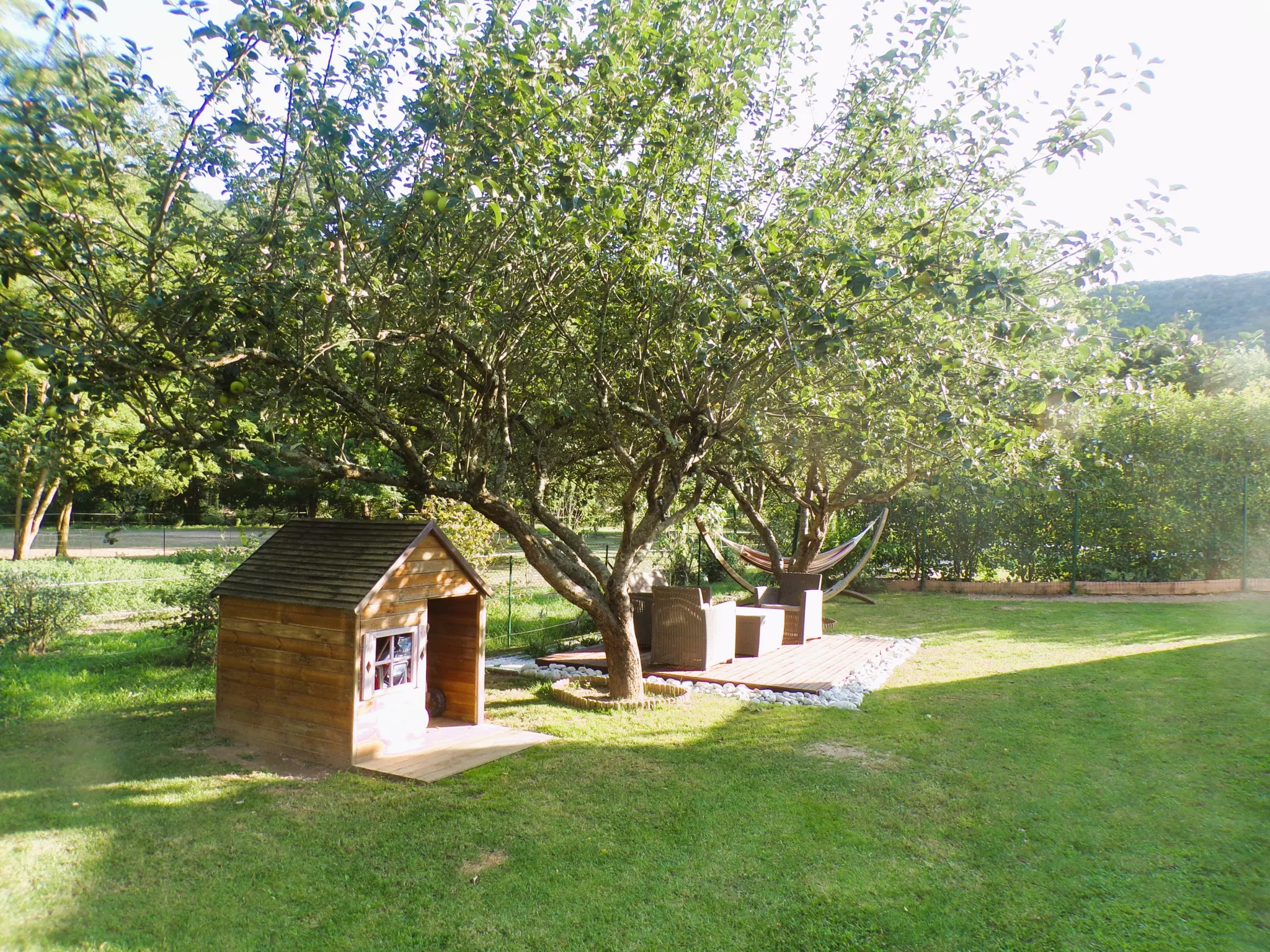 Arles sur Tech - Maison 4 faces de plain-pied avec garage et jardin 