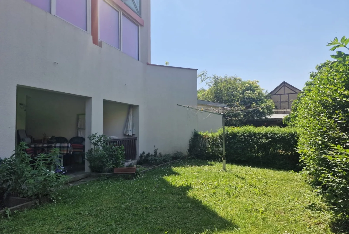 Appartement en rez-de-jardin avec terrasse et jardin privatif à Hirsingue 