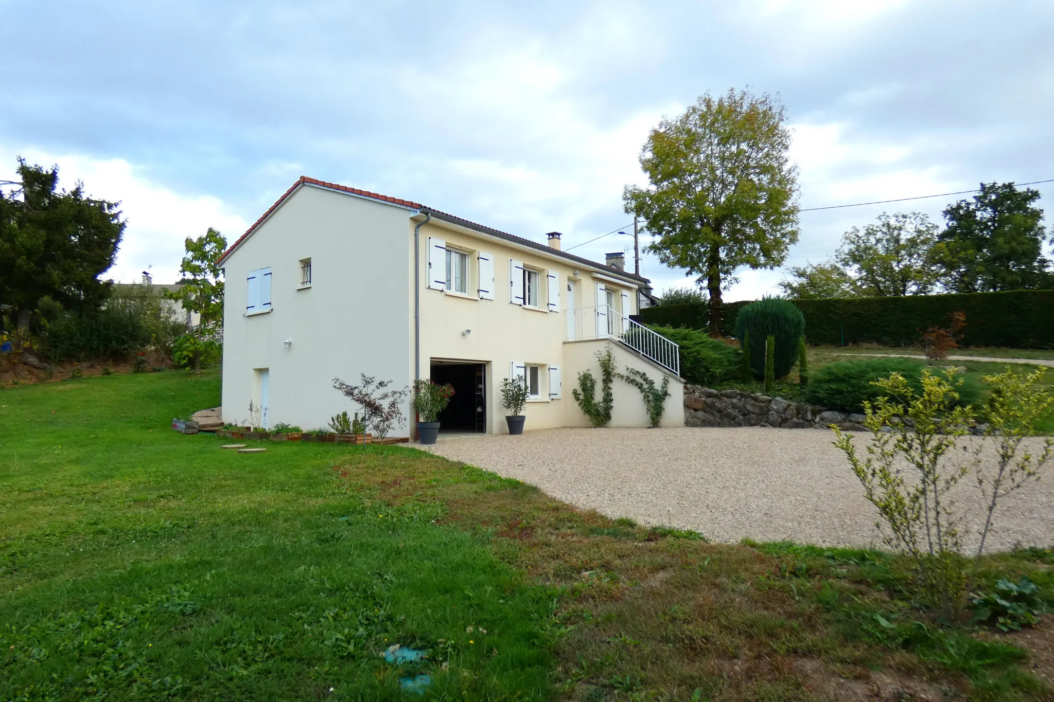 Maison de plain-pied sur sous-sol total à Aurillac 