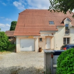 Maison indépendante à Choisey avec 4 chambres et piscine