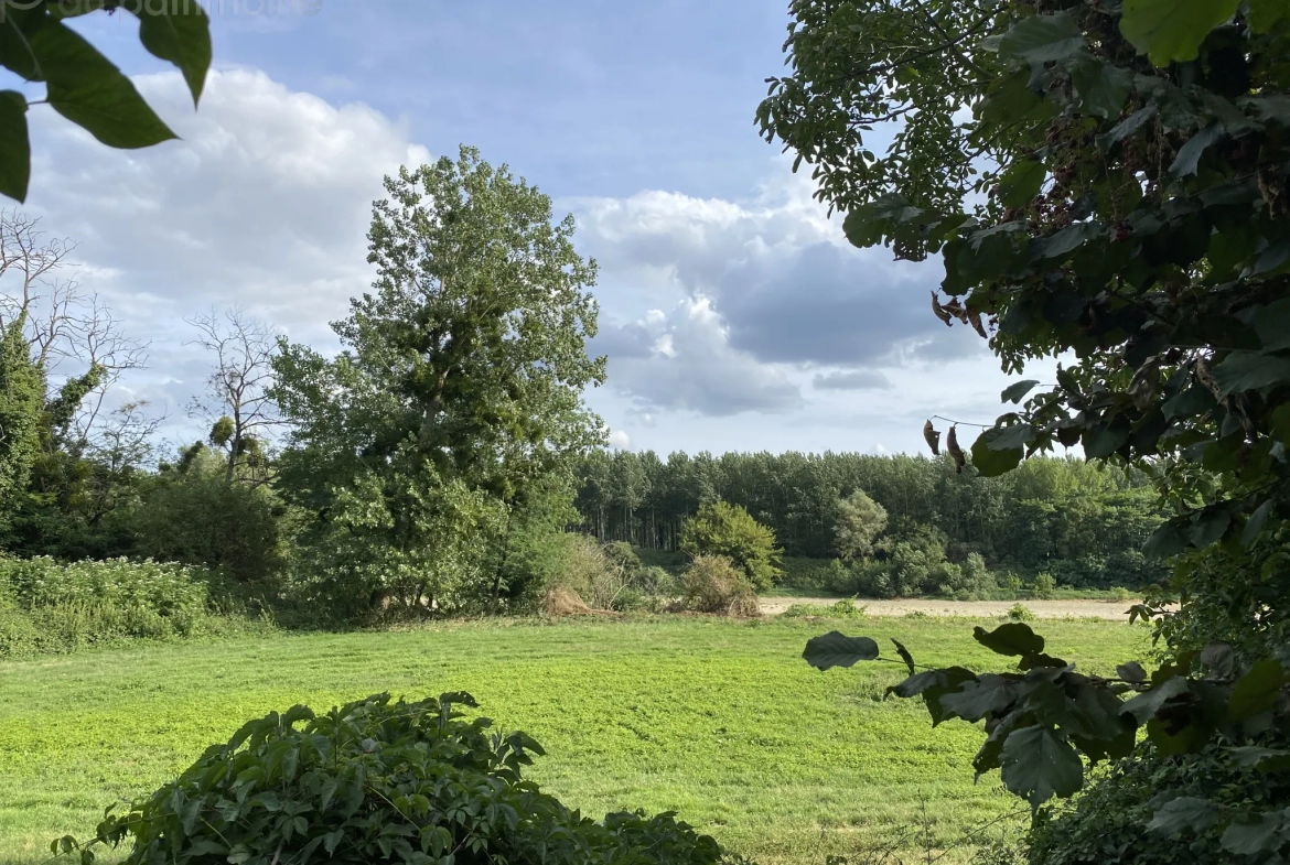 Propriété avec Deux Maisons et Piscine à La Réole 