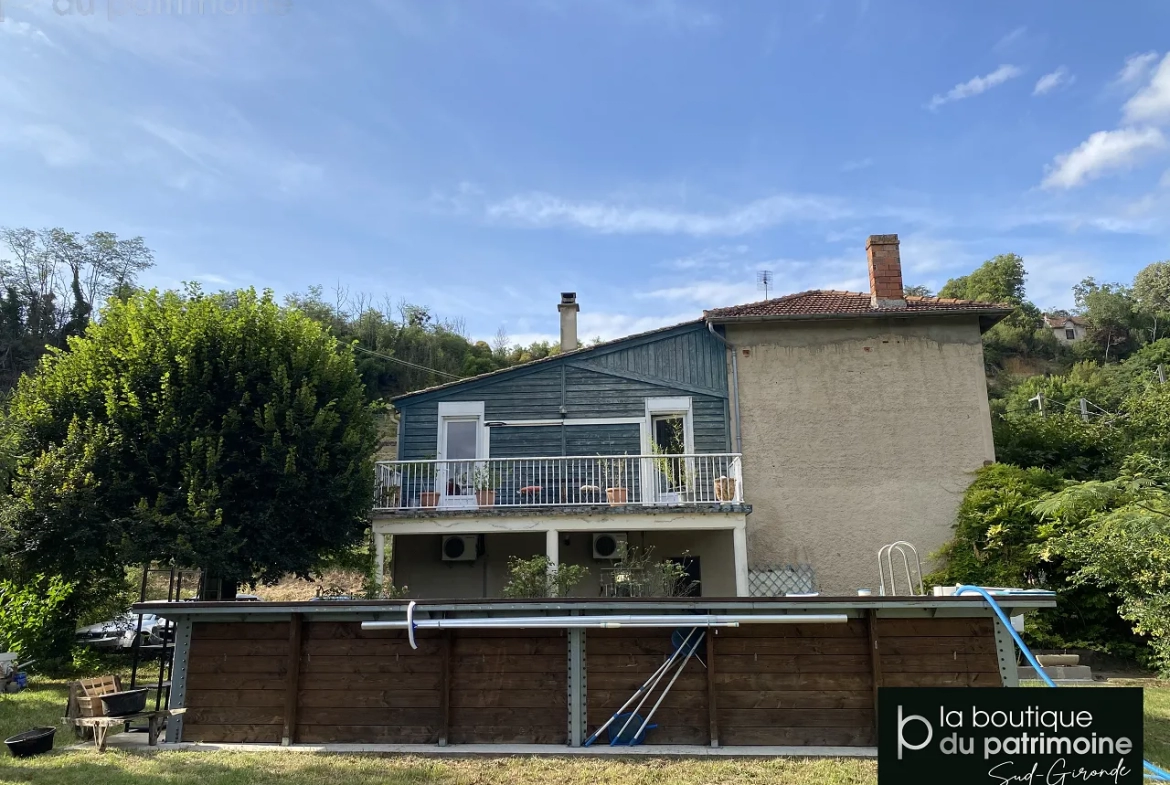 Propriété avec Deux Maisons et Piscine à La Réole 